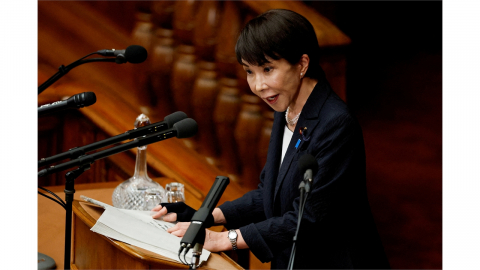 다카이치 선물 배포 "납득 못 해 54%...지지율 71%"