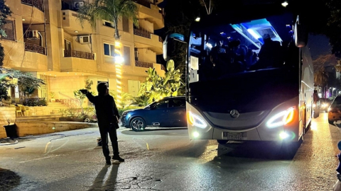 중동 혼란 속 피난길 오른 한인들…교민사회, 무료숙식 \'온정\'