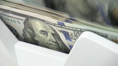 17년 만에 1,500원 깬 환율…사태 장기화 여부에 달려