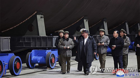 북한 또 구축함 건조하나...청진조선소 대형 신규 공사 정황
