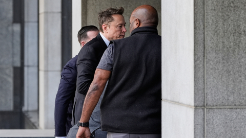 머스크, 수조 원 물어내나...트위터 인수 '주가조작 의혹' 법정 출두