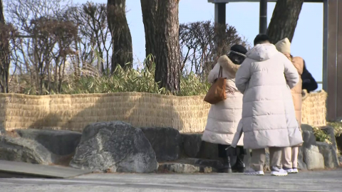 [날씨] 눈비 뒤 기온 뚝…주말 꽃샘추위, 아침 영하권 쌀쌀