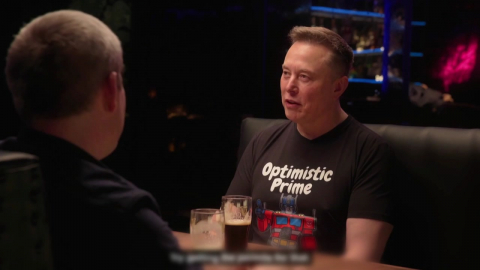 머스크 "AI 서버 위성 100만 개"…우주 재앙 오나