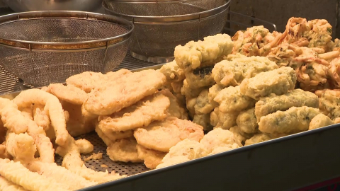 레트로 감성에 먹거리까지…전통시장 나들이 \'인기\'