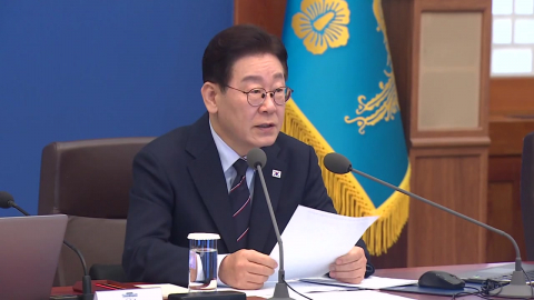  이 대통령 "필요한 개혁 하더라도 전체 싸잡아 비난 말아야"