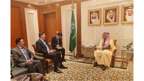 중국 중동특사, 사우디서 중재 외교 "군사행동 중단해야"