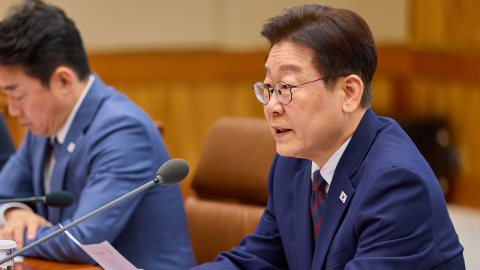 이 대통령 "석유 최고가격제 과감히 시행…대체 공급선 신속 발굴"