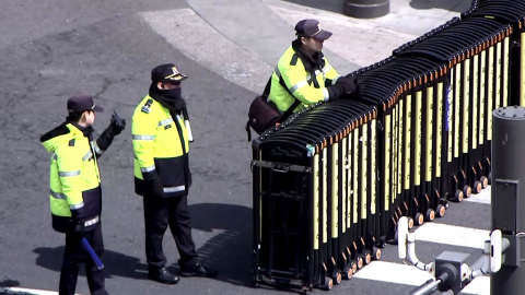 경찰, '중동 사태' 관련국 대사관 경비 강화…유가 불법 행위 단속도
