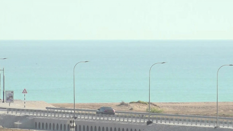 호르무즈에서 예인선 침몰…"우리 선원 필수품 확보"