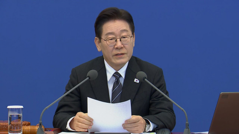 [현장영상+] 이 대통령 "전세기 투입 등 적극 검토…육로 대피도 서둘러야"