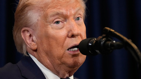 트럼프, 유가 안정 위해 러시아 제재 해제 시사…유가 급락·뉴욕 증시 상승