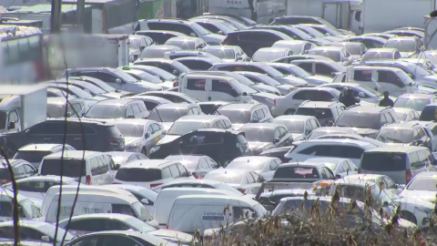 중동 사태에 뱃길도 막혀…중고차 수출업계 한숨만