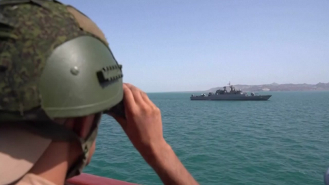 "20배 강하게" vs "외교관 방출"…이 시각 호르무즈 해협