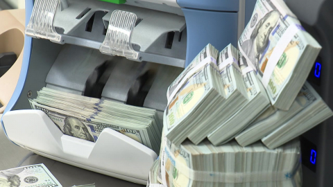 코스피 5%·코스닥 3% 상승…환율 1,460원대로 '뚝'