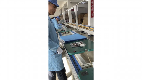 "북한, 미국 부품으로 컴퓨터 조립"...중국 사업가 영상 공개