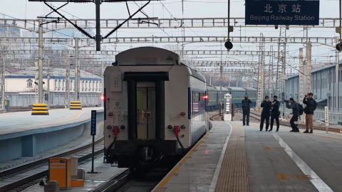 '북중 열차' 6년 만에 달려…트럼프 방중 앞두고 밀착