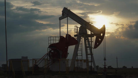 '호르무즈 봉쇄' 경고에 유가 100달러 돌파…증시 1%대 하락