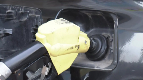 최고가격제 이틀째…전국 주유소 기름값 '1,800원 중반' 정착