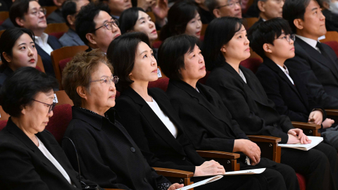 고 이해찬 49재…김혜경 여사·민주당 지도부 참석