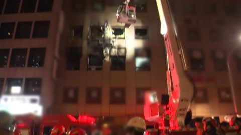 서울 소공동 건물 화재…외국인 등 10명 부상