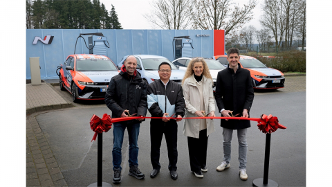 [기업] 현대차, 독일 뉘르부르크링에 급속 충전소 열어