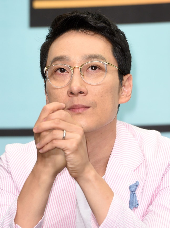 이휘재, ‘불후'로 4년 만 복귀...녹화장 조용히 입장