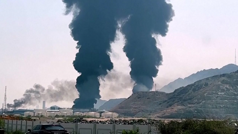 UAE 푸자이라 항구 또 피격…중동 17일째 포성