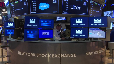 호르무즈 개방 기대감에 유가 5% 넘게 급락·뉴욕 증시 상승