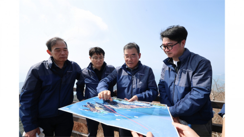 [기업] 대우건설, 가덕도 신공항 예정지 점검..."전사 역량 결집"