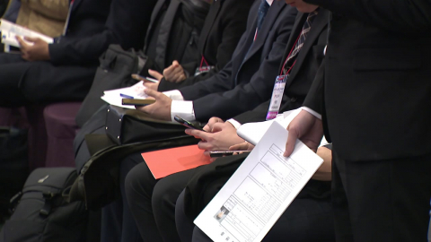 얼어붙은 청년 취업…실업률 7.7% \'5년 만에 최고\'