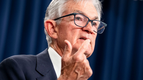 연준 파월 "기준금리 인상 가능성 배제할 수 없어"