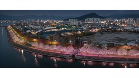 '더 아름다워지는 춘천의 밤'...공지천 야경 명소 탈바꿈