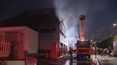 대전 공장 화재로 14명 연락 두절…야간 진화 돌입