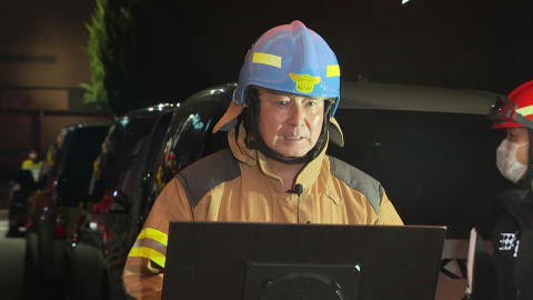 [현장영상+] 대전 공장 화재 현장 1명 발견…내부 수색 중