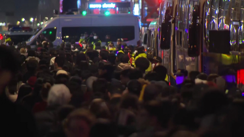 광화문 채운 보랏빛 수만 인파…안전사고 없었다