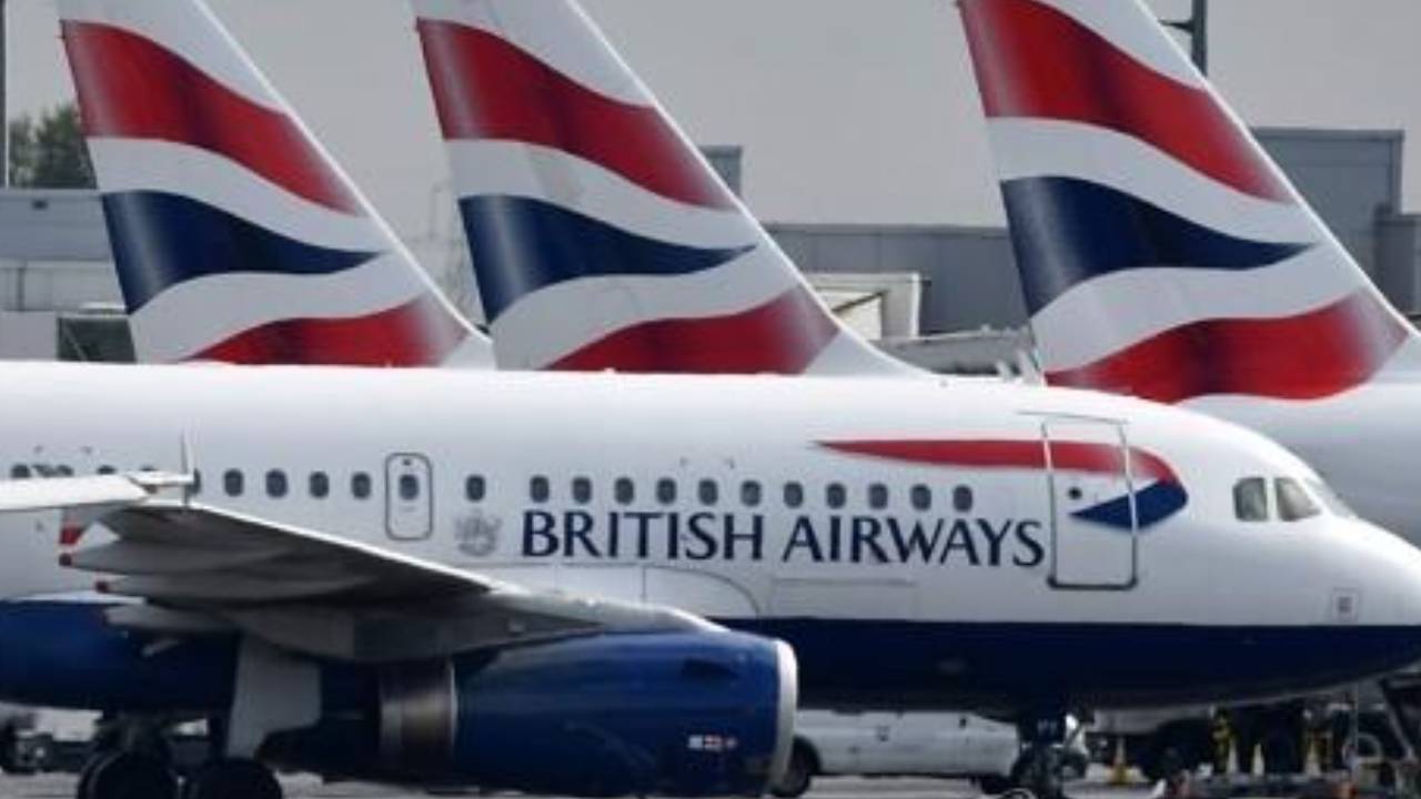 장거리 비행 중 60대 여성 사망…시신 13시간 기내 보관