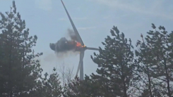 영덕 풍력발전단지 화재 산불로 번져...1명 사망·2명 연락두절