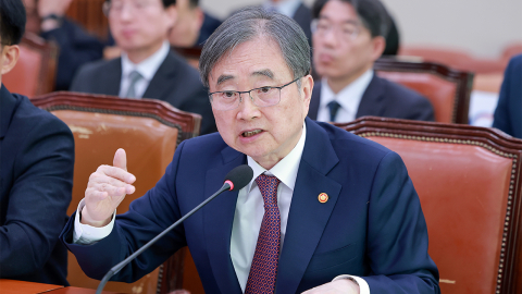  한-이란 외교장관 통화..."호르무즈 선박 안전 조치 요청"