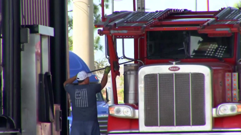 미국 디젤 5달러 돌파…"역사상 최악의 에너지 위기"
