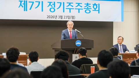 [기업] 임종룡 연임 확정...취임식 생략하고 스타트업 방문