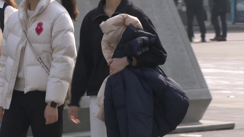 [출근길 YTN 날씨 3/24] 온화하지만 대기 건조…중부·경북 곳곳 '건조주의보'