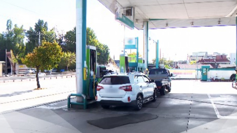 '최고가격제' 시행 2주…조정 앞두고 주유소도 눈치싸움