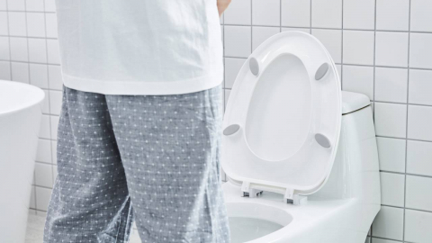 소변 뒤 남성 80%가 안 하는 '이 습관'…전문가의 경고