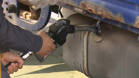 2차 석유 최고가격 시행 앞두고 "기름값 상승 걱정"