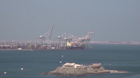 후티 반군의 수에즈 운하 가는 바닷길 위협 더해지며 확전 양상…국제 유가 급등·뉴욕 증시 하락·환율 상승