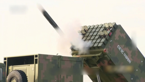 미국 지상군 투입 고심할 때, 중·러 무인 전투력 과시