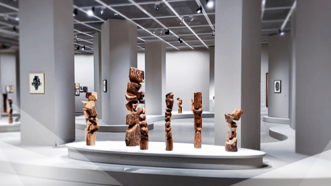 91세 현역 노장의 전기톱 조각 "나무는 내 친구"