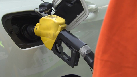 서울 휘발유 평균가 1,900원 근접...인상폭 전국 평균의 2배