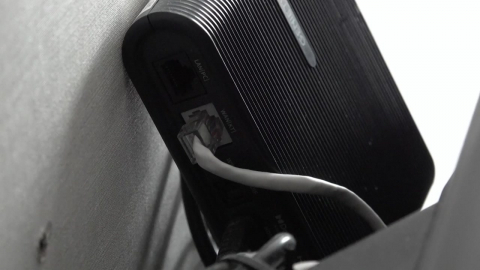 숙박업소 파고든 '불법 중계기'…번호 조작해 피싱