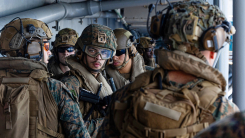 "미 지상군, 호르무즈 방어선 7개 섬에 투입 가능성"